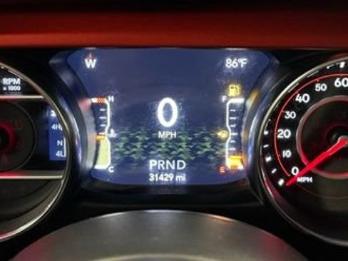 Used 2020 Jeep Gladiator Rubicon AWD/4WD image 15