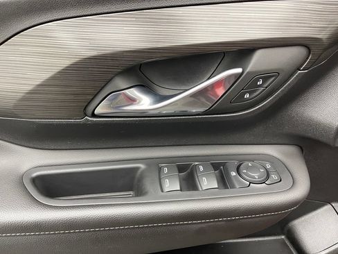 Used 2023 GMC Terrain SLE FWD image 14