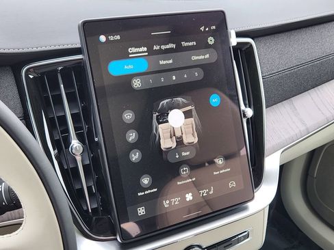 New 2026 Volvo XC90 T8 Ultra w/ Protection Package Premier image 9