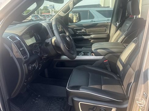 Used 2025 RAM 1500 Laramie w/ Night Edition AWD/4WD image 9