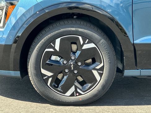 New 2026 Kia Niro Wave FWD image 25