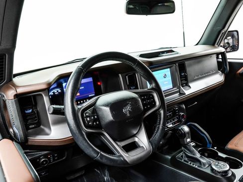 Used 2023 Ford Bronco Outer Banks AWD/4WD image 5