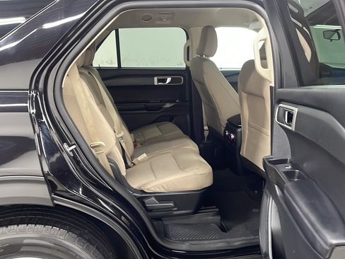 Used 2021 Ford Explorer 4WD image 19