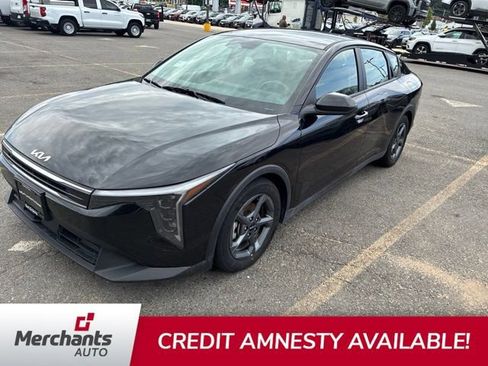 Used 2025 Kia K4 FWD image 8