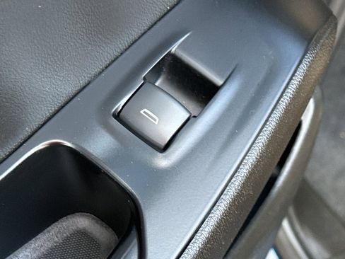 Used 2023 Chevrolet Traverse LT w/ LPO, Floor Liner Package image 31