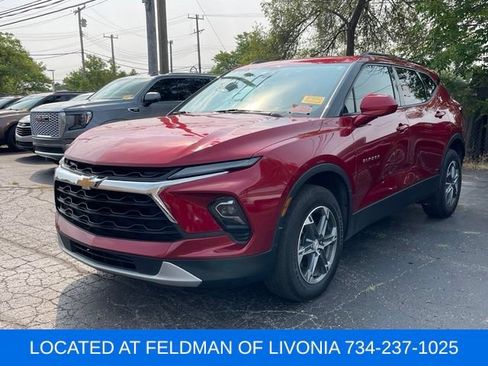 Used 2024 Chevrolet Blazer LT w/ Convenience Package FWD image 1