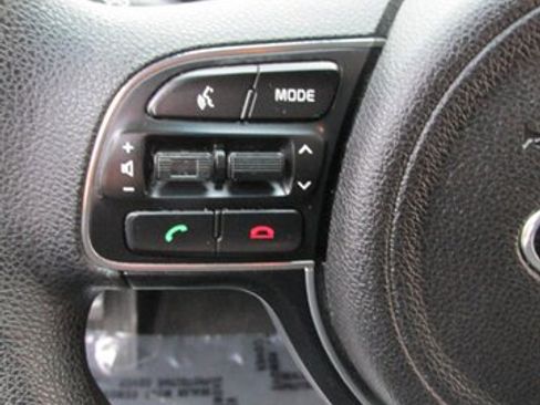 Used 2016 Kia Optima LX FWD image 26
