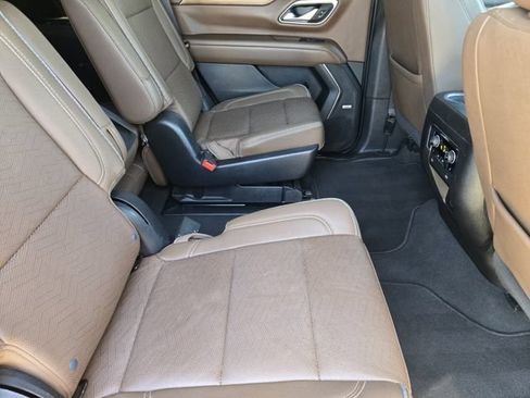 Used 2023 Chevrolet Tahoe High Country RWD image 32