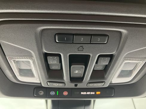 Used 2020 Chevrolet Silverado 3500 High Country w/ Gooseneck/5TH Wheel Package image 21