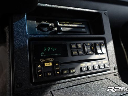 Used 1991 Chevrolet Camaro Z28 image 71