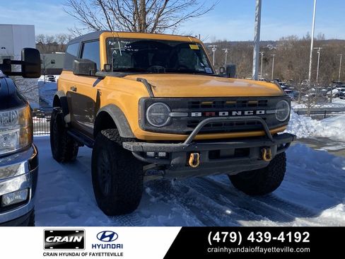 Used 2022 Ford Bronco Base image 1