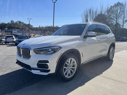 Certified 2023 BMW X5 xDrive40i w/ Premium Package image 4
