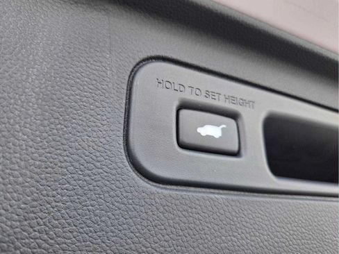 Used 2023 Honda Pilot Elite image 20