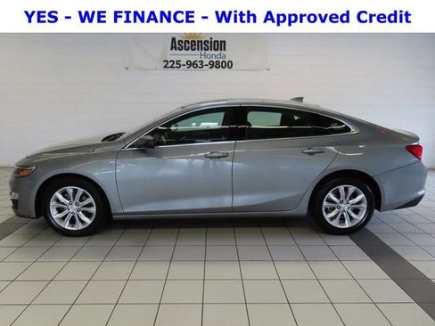 Used 2023 Chevrolet Malibu LT image 3