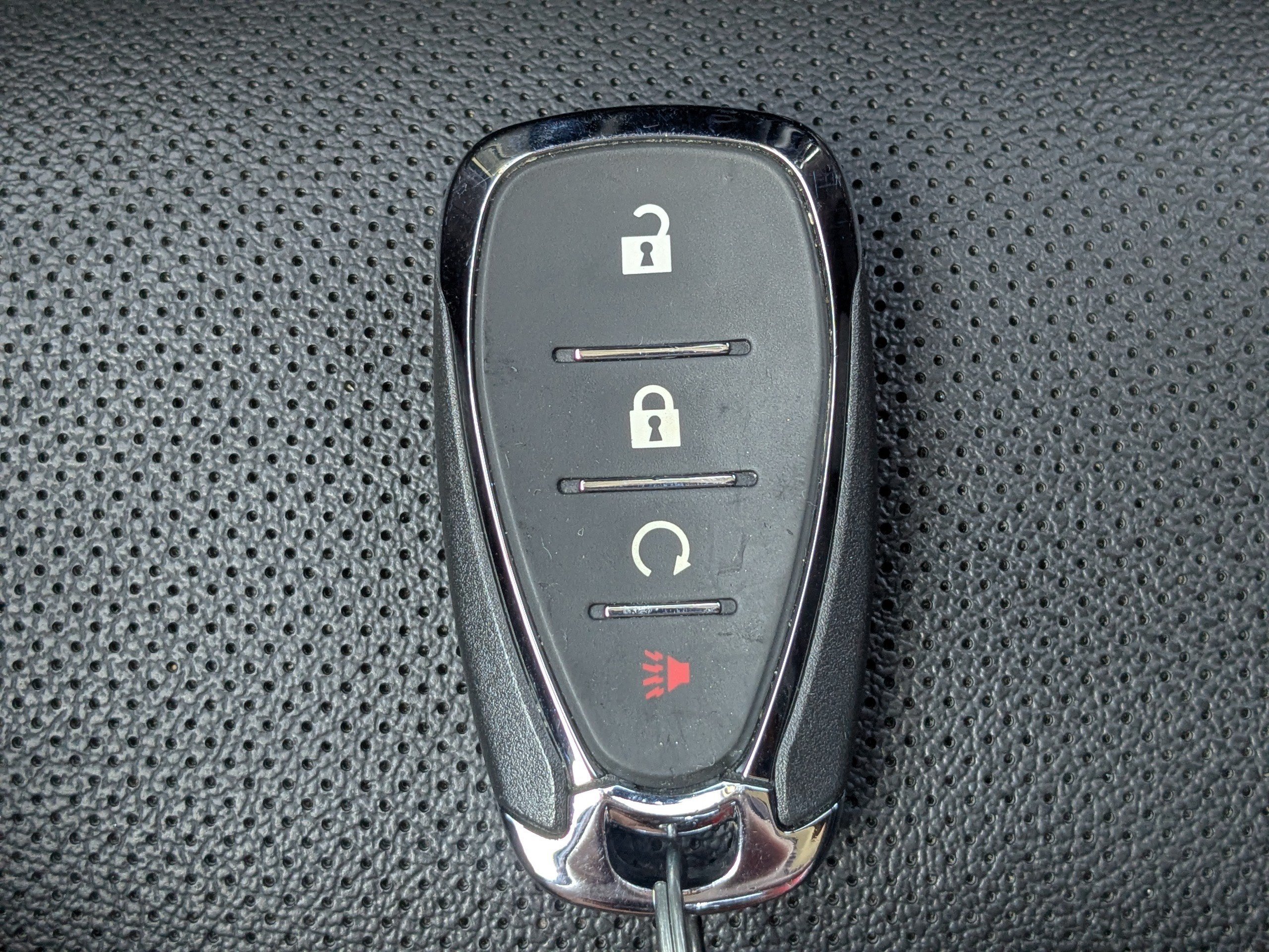 Used 2025 Chevrolet Trax ACTIV w/ Driver Confidence Package FWD image 29
