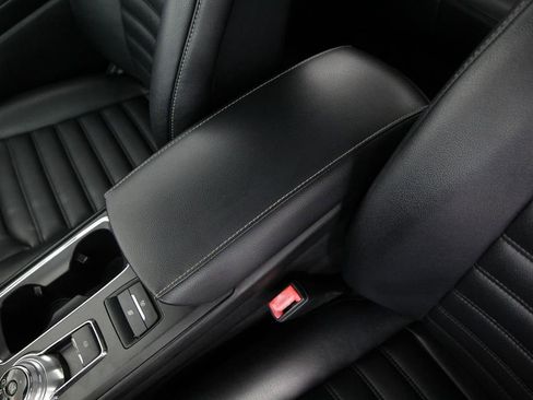 Used 2020 Ford Fusion SEL FWD image 31