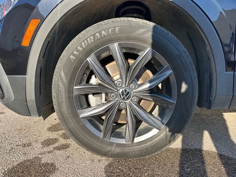 Used 2023 Volkswagen Tiguan SE image 16