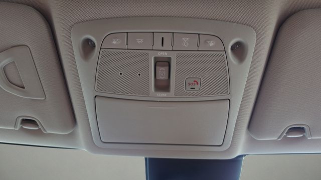 Used 2019 Nissan Rogue SL w/ Premium Package AWD/4WD image 13