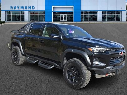 Used 2025 Chevrolet Colorado ZR2 w/ Midnight Edition