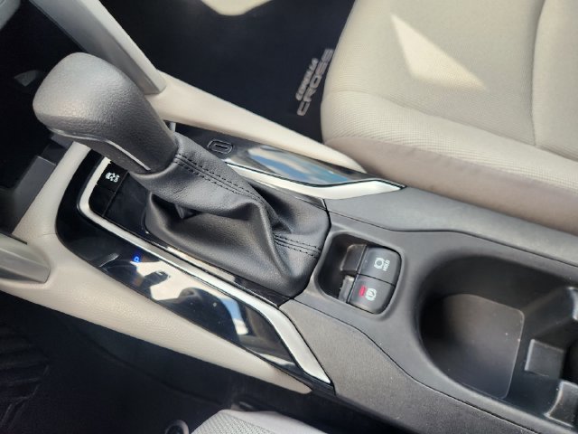 Certified 2024 Toyota Corolla Cross LE w/ Moonroof Package FWD image 19