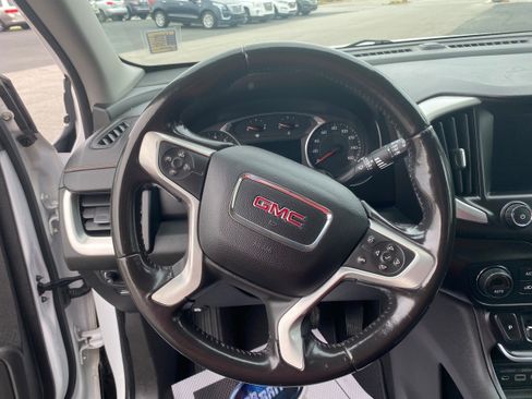 Used 2018 GMC Terrain SLE w/ Driver Convenience Package FWD image 12
