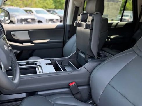 New 2027 Ford Expedition Active AWD/4WD image 36