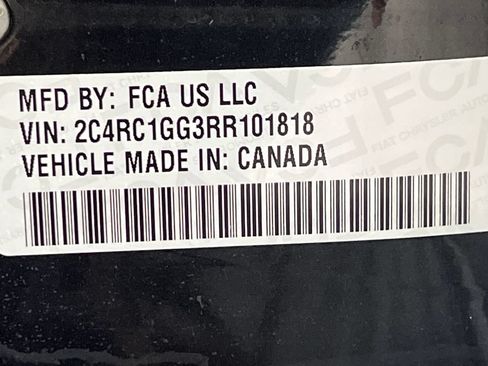 Used 2024 Chrysler Pacifica Limited FWD image 92