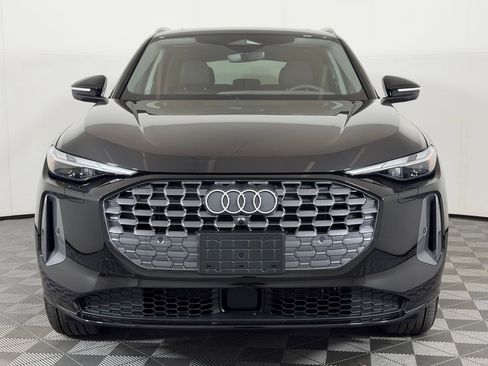 Used 2025 Audi Q5 Premium w/ Convenience Package AWD/4WD image 6