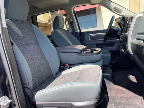 Used 2016 RAM 2500 SLT w/ Luxury Group AWD/4WD image 28