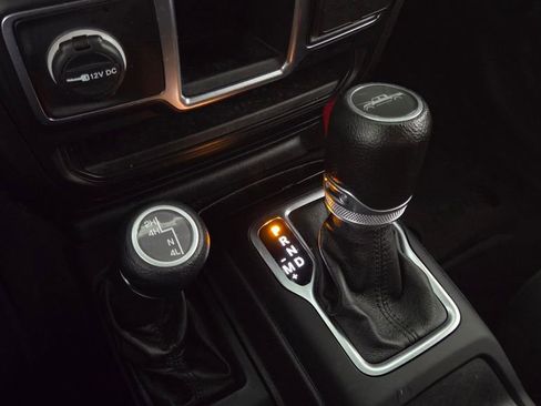 Used 2021 Jeep Gladiator Sport w/ Trailer Tow Package image 23