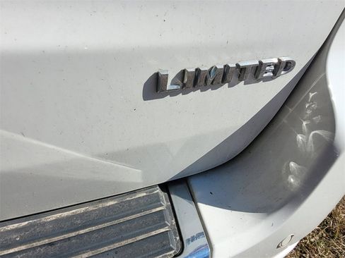 Used 2022 Jeep Grand Cherokee Limited image 9