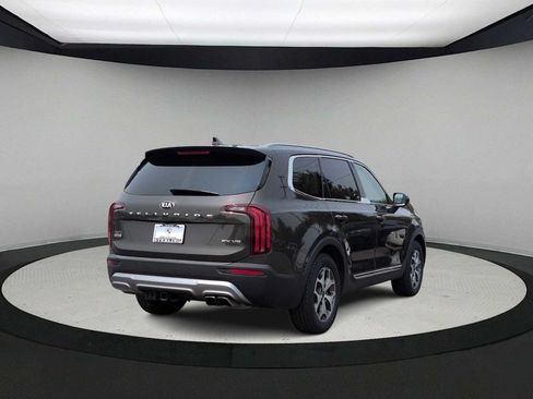 Used 2020 Kia Telluride EX w/ Towing Package AWD/4WD image 7