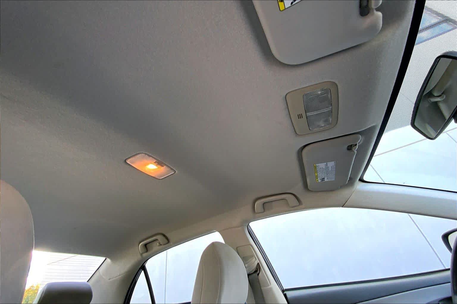 Used 2010 Toyota Corolla LE w/ All Weather Guard Pkg FWD image 13
