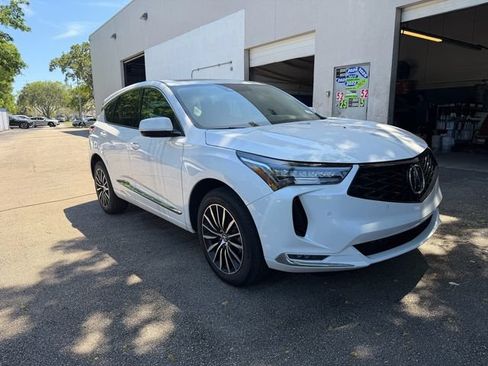 Certified 2025 Acura RDX SH-AWD w/ Advance Package image 4