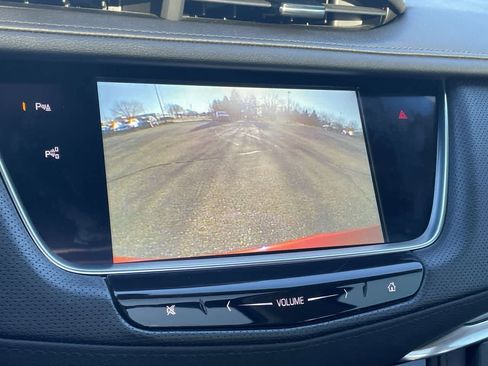 Used 2019 Cadillac XT5 Premium Luxury w/ LPO, Black Ice Package image 29