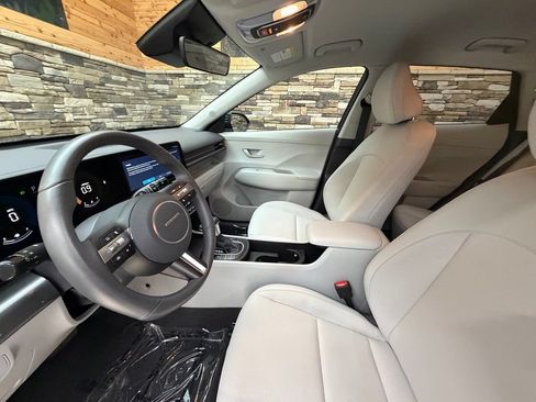 Used 2024 Hyundai Kona SEL AWD/4WD image 28