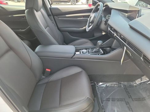 New 2026 MAZDA MAZDA3 Hatchback w/ Appearance Package AWD/4WD image 17