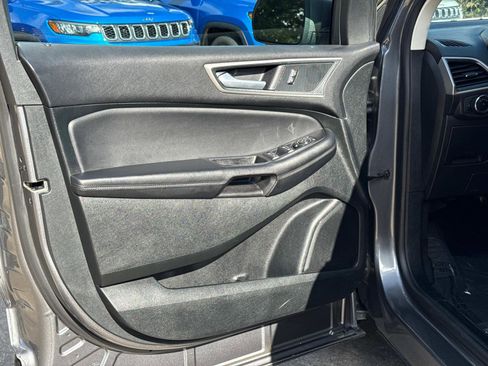 Used 2024 Ford Edge SEL image 16