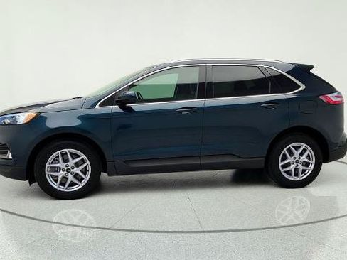 Certified 2023 Ford Edge SEL w/ Convenience Package AWD/4WD image 4
