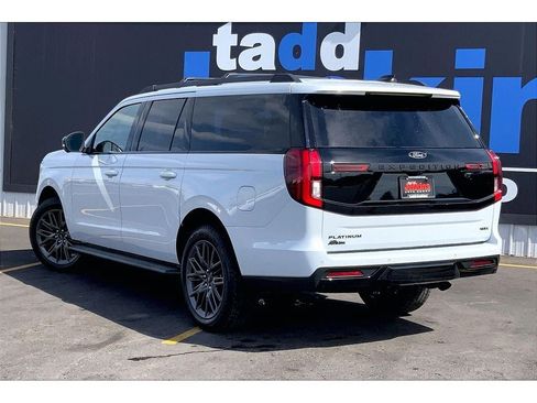 New 2026 Ford Expedition Max Platinum w/ Stealth Appearance Package AWD/4WD image 18