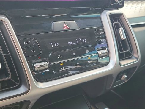 Used 2022 Kia Sorento S image 28