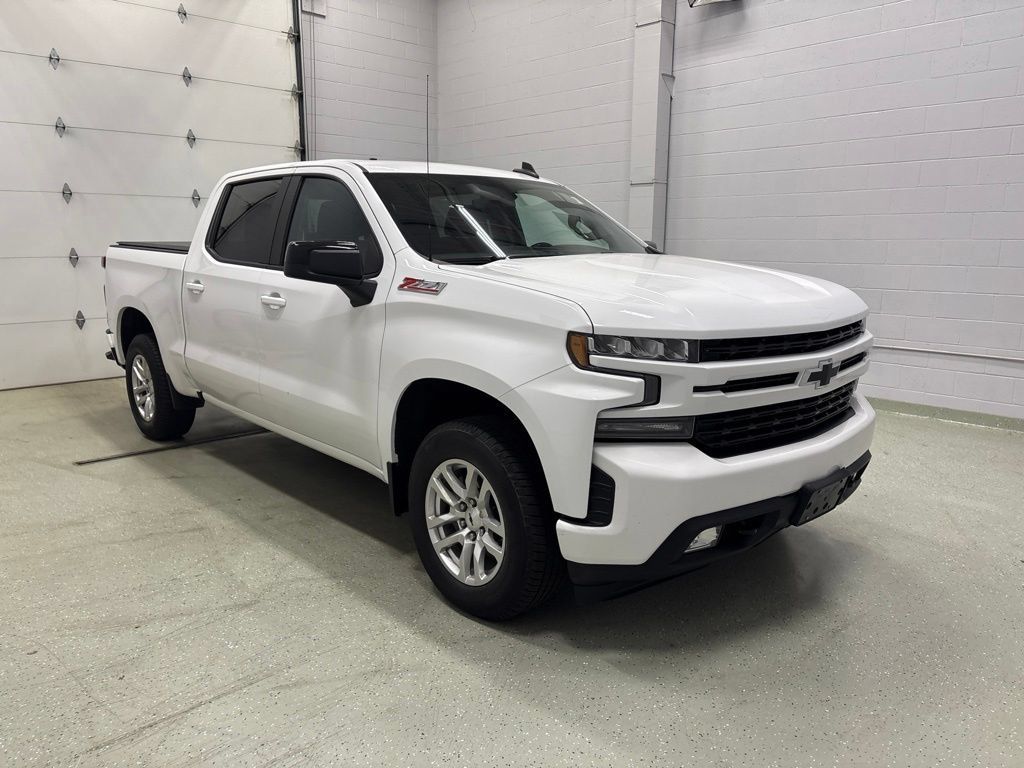 Used 2021 Chevrolet Silverado 1500 RST AWD/4WD image 2