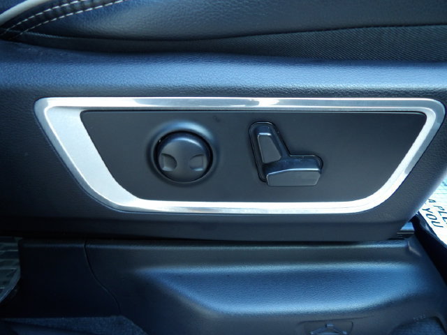 Used 2022 RAM 1500 Laramie AWD/4WD image 17