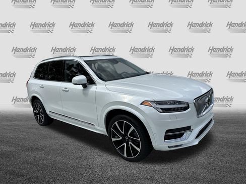 Used 2023 Volvo XC90 B6 Plus AWD/4WD image 2