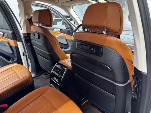 Used 2020 BMW X7 xDrive40i w/ Premium Package image 49