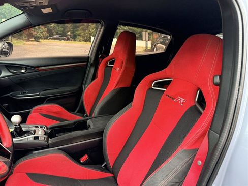 Used 2019 Honda Civic Type R image 23