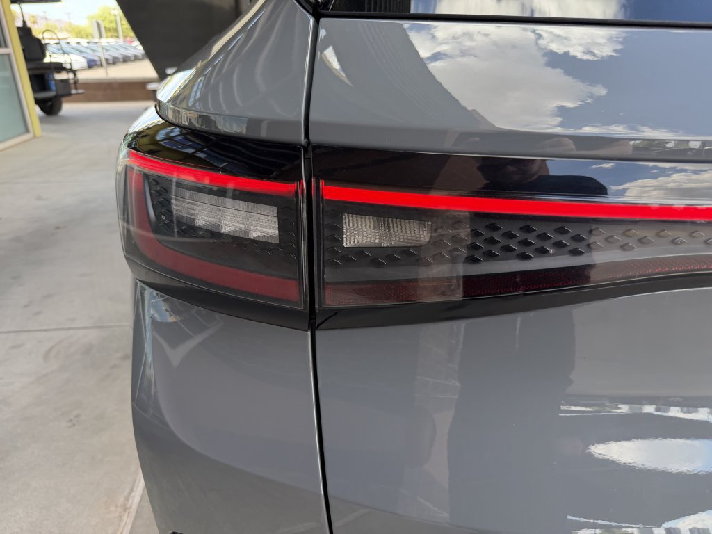 Used 2023 Volkswagen ID.4 Pro RWD image 14
