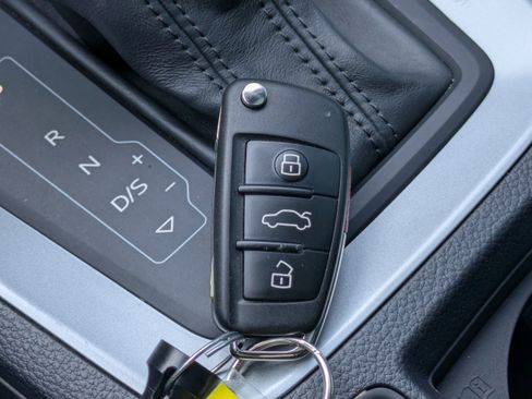 Used 2021 Audi Q3 2.0T Premium w/ Convenience Package image 29