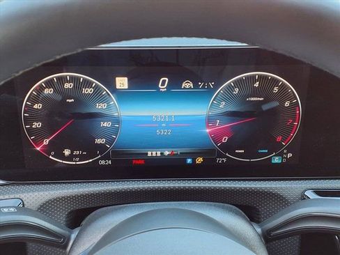 Used 2025 Mercedes-Benz CLA 250 image 11