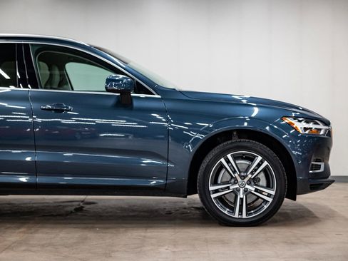Used 2019 Volvo XC60 T8 Momentum w/ Advanced Package AWD/4WD image 38